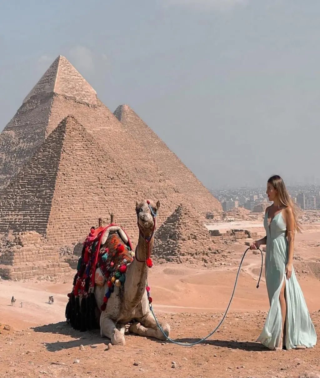 Private Tour at Giza Pyramids, Lunch at Hayat Pyramids Restaurant, The GEM & Khan El-Khalili Market.