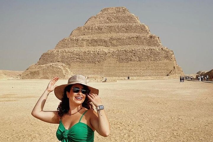 Private Day Tour at Giza Pyramids & Cairo Food Tour.